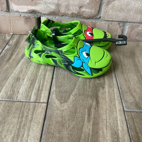 Nickelodeon Ninja Turtle Green Toddler Boys Clogs Size: 11/12 - Picture 3 of 6